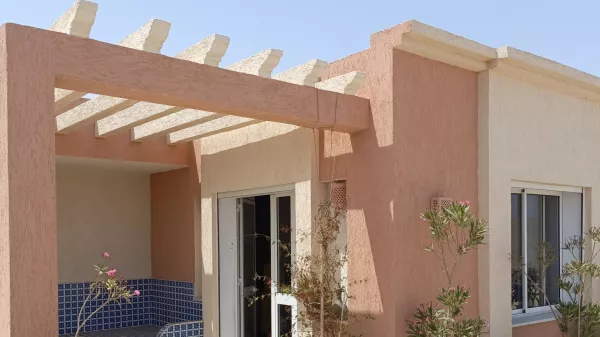 Edificio Eccezionale con 4 Appartamenti e Vista Mare vicino a Hammamet