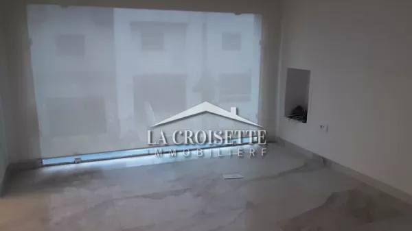 Spazio Commerciale o Ufficio in Affitto a Lac 1 - ZCL0190