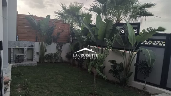 Appartamento di Lusso al Piano Terra con Giardino a La Marsa - MAL1256