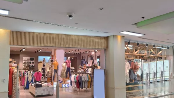 Proprietà Commerciale in Vendita a Central Park Tunis (141m²)