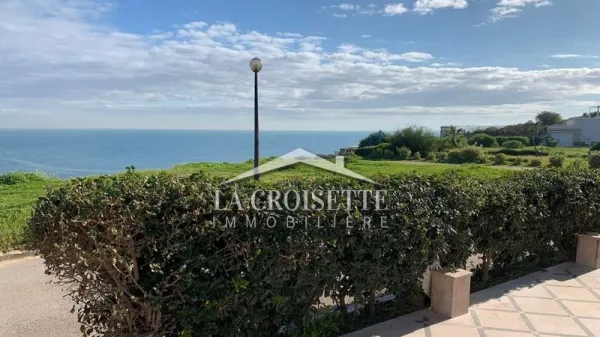 Appartamento di Lusso con Vista Mare a 4 Stanze a Gammarth - MAL3241
