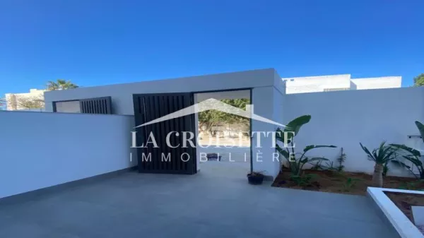 Villa di Lusso S3 con Piscina a Gammarth MVL0015