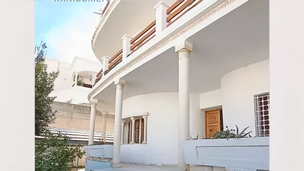 Villa Spaziosa R+2 a Radès Meliane 1