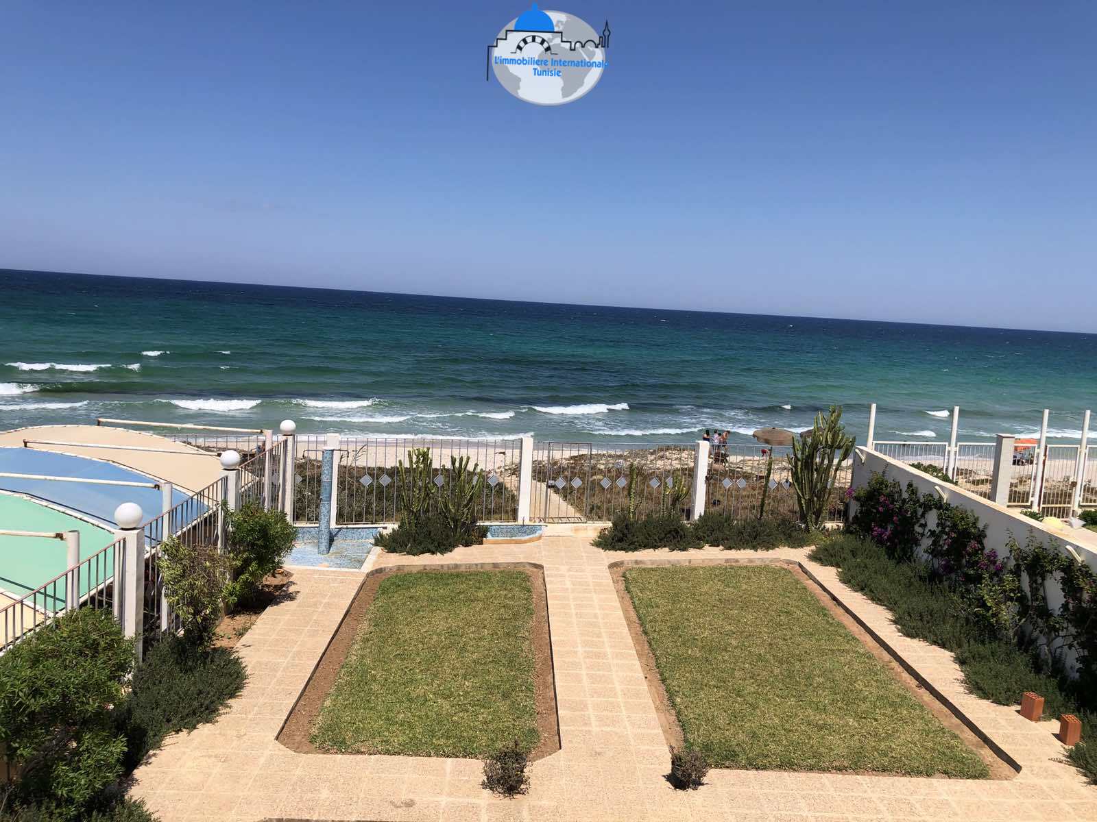 Appartement front mer Chott meriem