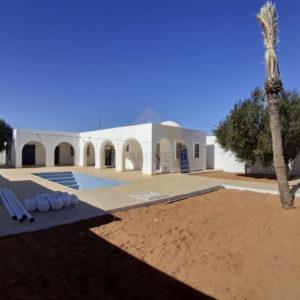 Sympathique villa avec piscine zone urbaine à Djerba Midoun