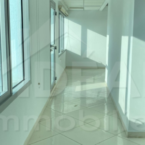 Bureau de 346 m² au Lac 1