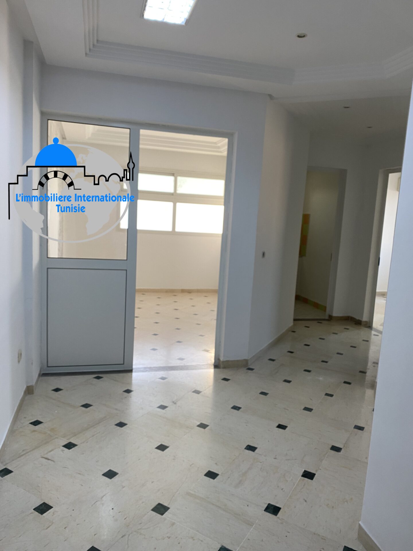 Office Space S+2 in Corniche Sousse: An Ideal Location for Your Business