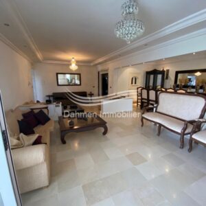 Spacieux étage de villa situé à Sousse