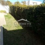 Photo-2 : Triplex en S+5 occupant le rez-de-chaussée aux Lac 2