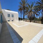 Photo-3 : Villa de style djerbienne pieds dans l’eau à Sousse