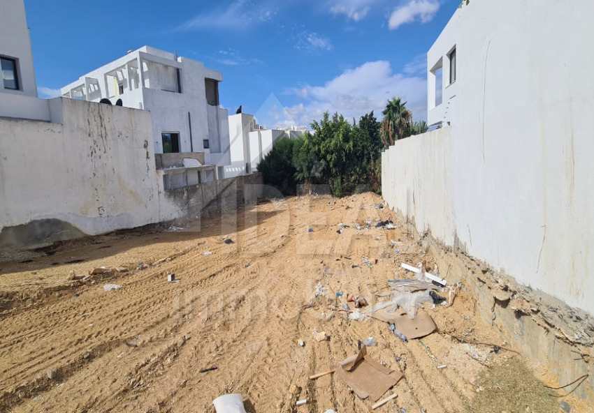 Terrain de 614 m² à Gammarth Supérieur