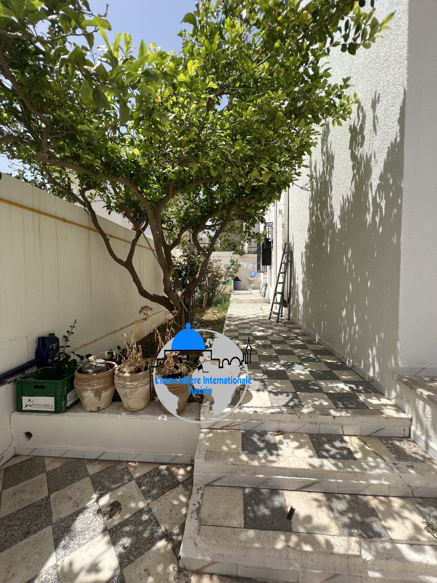 Stunning American-Style Villa in Cité Riadh 5, Sousse