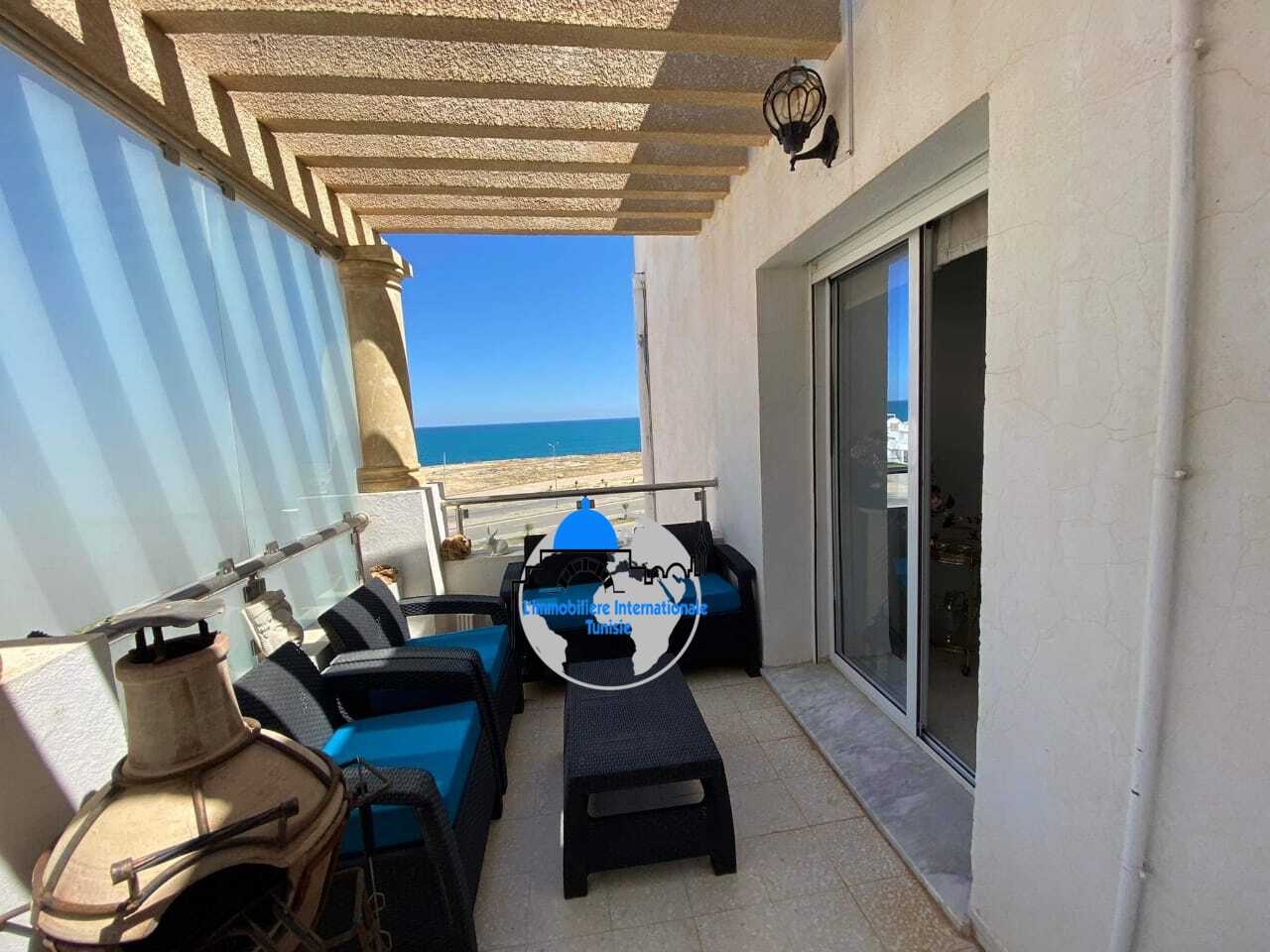 Appartement s3 au 3éme étage à Hergla