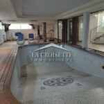 Photo-4 : Villa S+6 avec piscine couverte à Gammarth