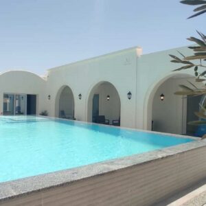 Belle villa avec piscine à Ghizen
