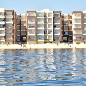 Appartement (s+2) pied dans l’eau à chott Mariem