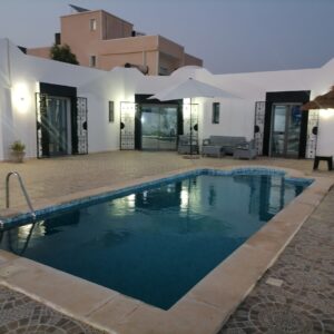 Spacieuse villa avec piscine à Route Aghir