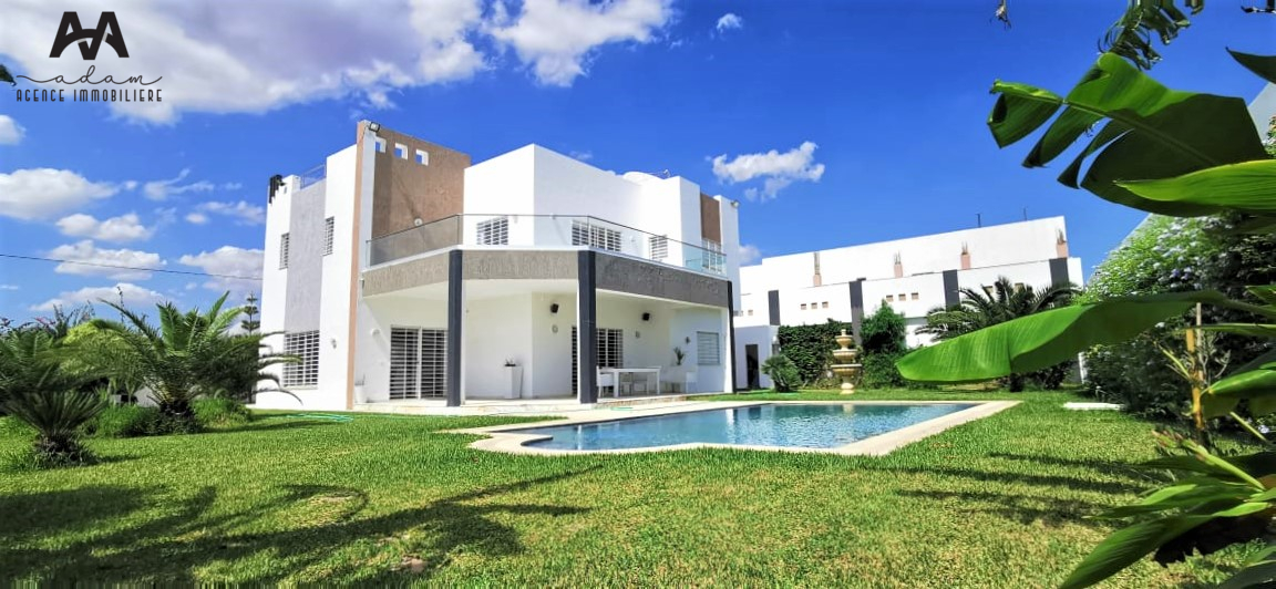 Villa S+3 avec piscine à Bouficha