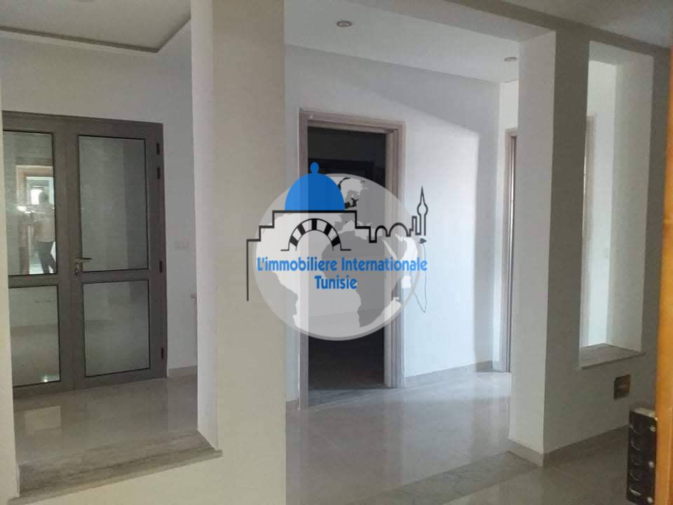 Spacieux appartement de S+2 sans Meuble à khezama