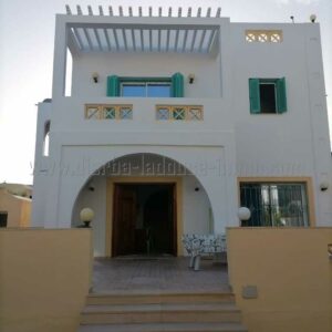 Grande jolie villa à Zarzis