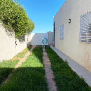 Villa en S+3 de 160m² sur un terrain de 243m² à Cite El Wafa ,Nabeul