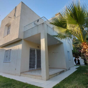 Villa avec jardin de 320m² à Hammemet, Nabeul