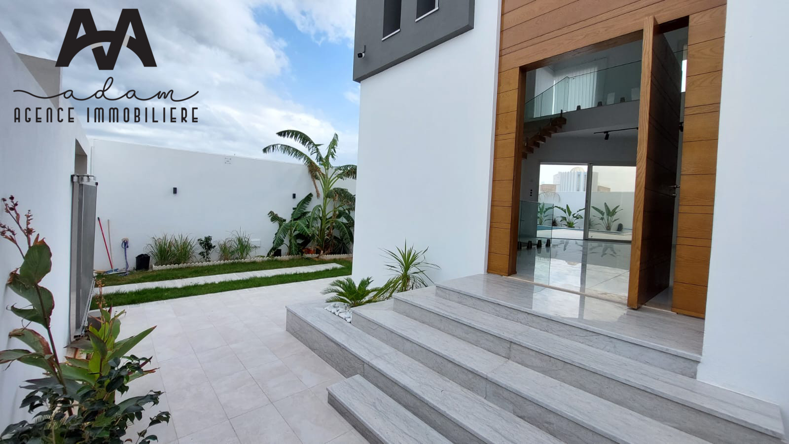 Villa S+4 avec piscine à Beni Khiar, Nabeul