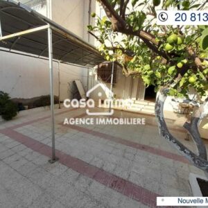 Étage villa S+3 au RDC Avec entrée indépendante et garage