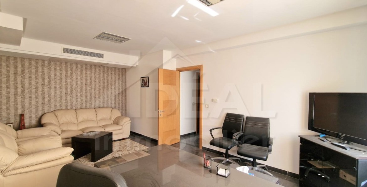 Modern Office for Sale at Berges du Lac 2: The Ideal Workspace