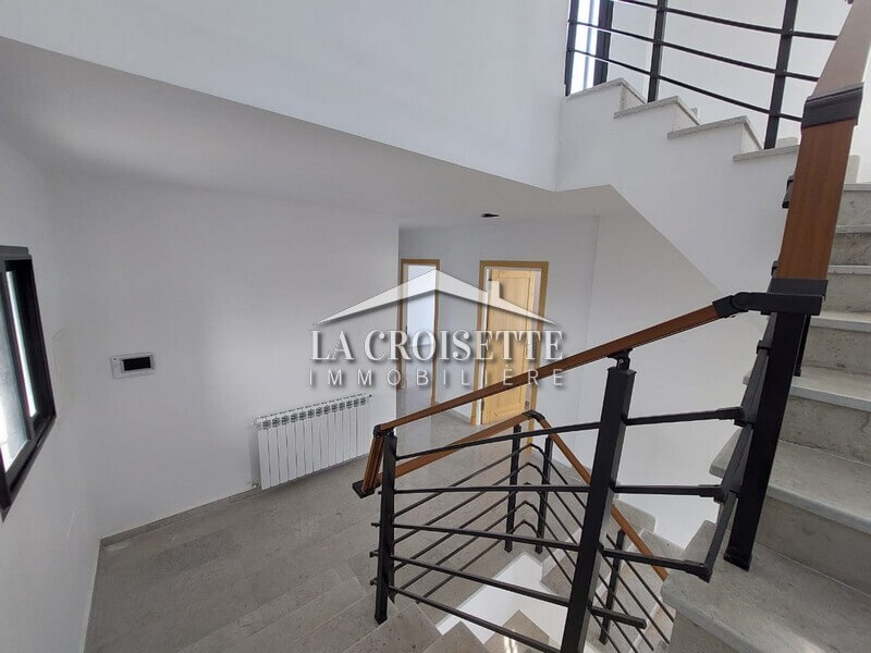 Villa S+4 à Chotrana 3