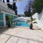 Villa S+7 avec piscine à Gammarth