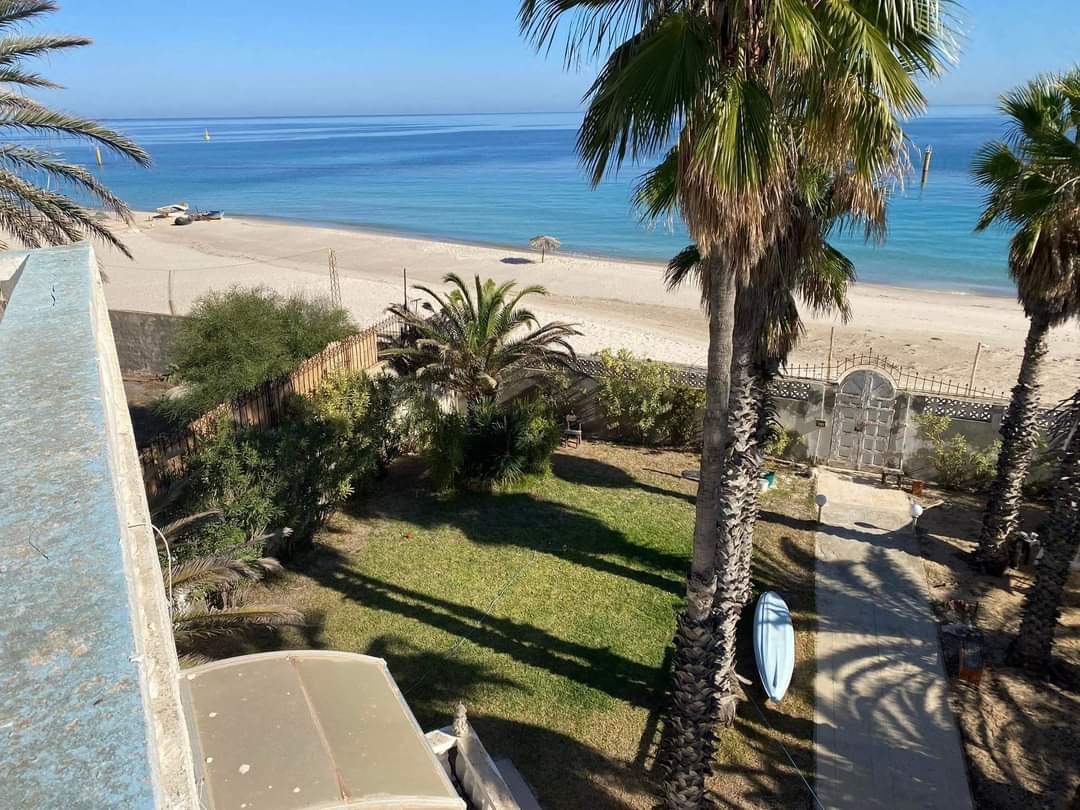 Magnifique villa pied dans l'eau chatt Mariem kantaoui Sousse