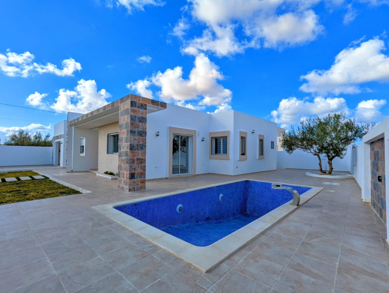 Villa LANZAROTE : zone urbaine
