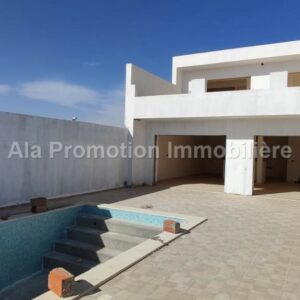 Superbe villa avec piscine à Djerba en zone urbaine