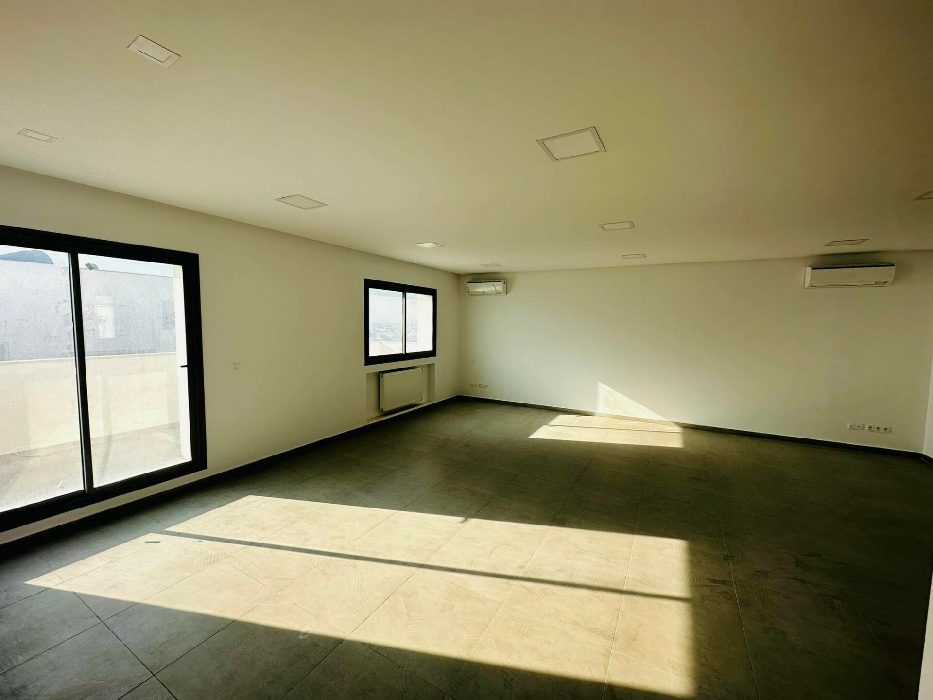 Ideal Workspace for Rent in Ain Zaghouan Nord