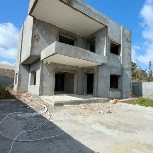 Villa inachevée de 500m² à Sidi Mahrsi, Nabeul