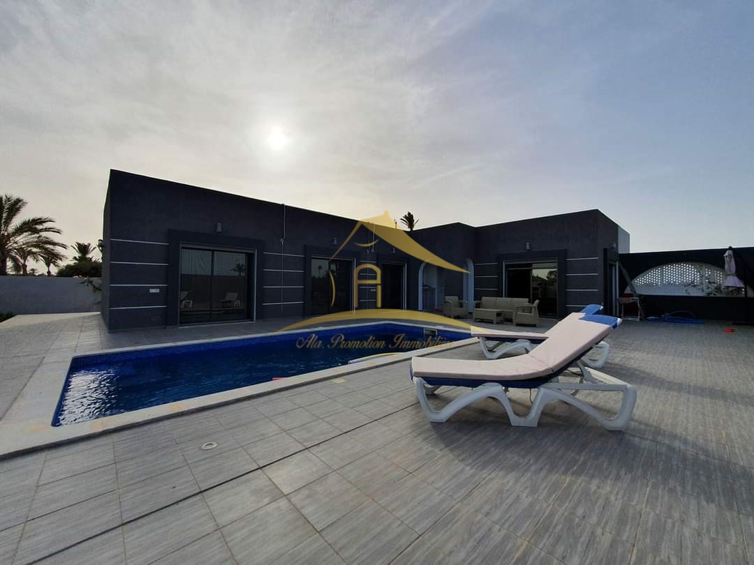 Stunning Villa with Pool in Djerba
