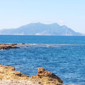 TERRAIN sur les hauteurs de El Haouaria