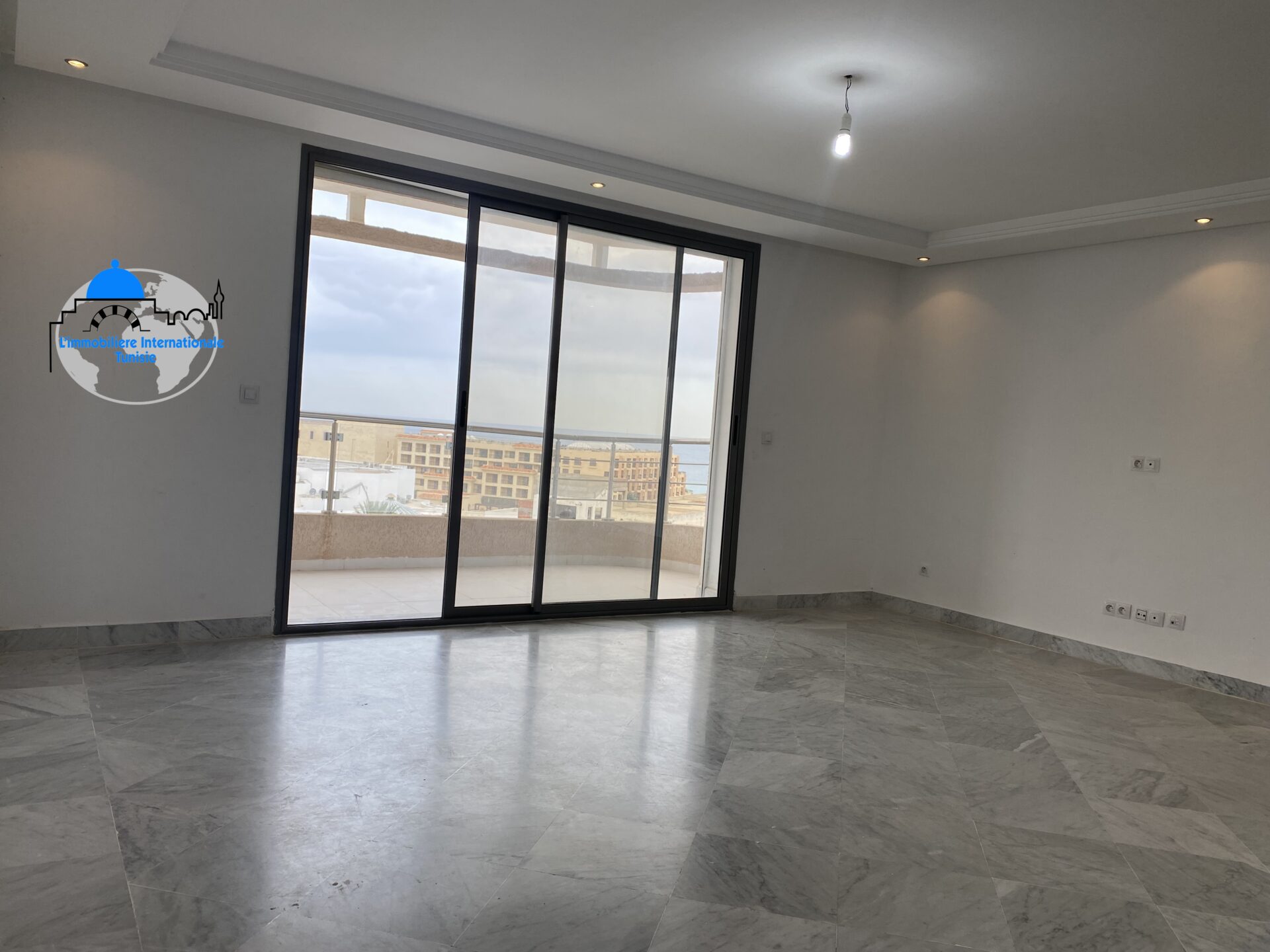 Luxueux appartement s3 à vue sur mer à Route Touristique Sousse