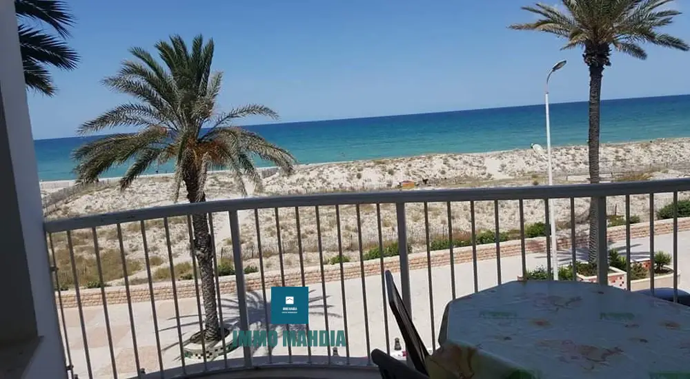 Appartement en S+2 vus de mer meublé situé à corniche de Mahdia