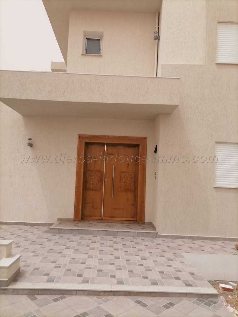 Beautiful and Spacious Titled Villa in Houmt-Souk, Djerba