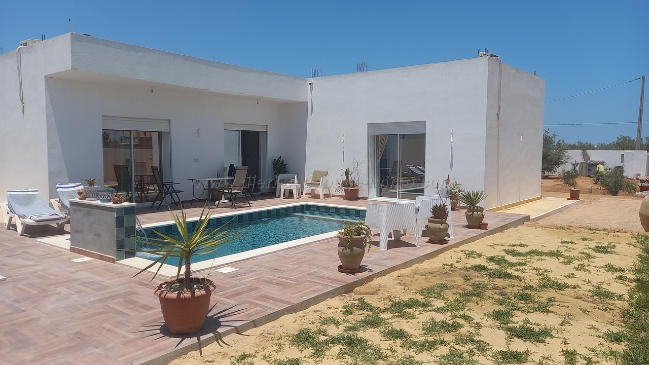 Luxury Furnished Vacation Villa in Guecheine, Djerba