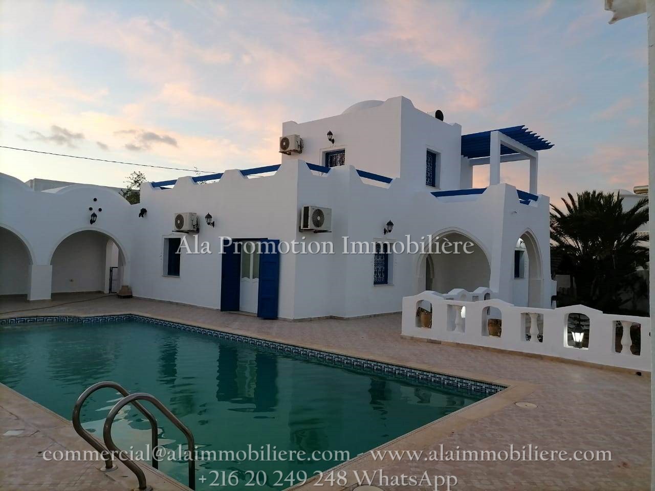 Stunning Villa with Pool in Djerba