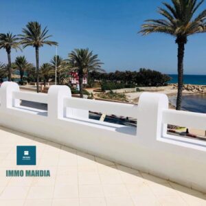 Appartement en S+3 vue de mer meublé situé à Corniche