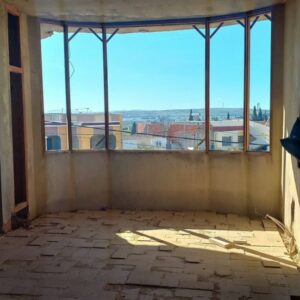Villa 380 m² inachevée à Cité El Hidhab