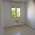 Étage d&rsquo;une maison au 1er étage avec une entrée indépendante situé à cité la santé, Bizerte