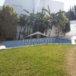 Photo-1 : Villa S+4 avec piscine à Gammarth