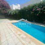 Villa S+4 avec piscine à Gammarth