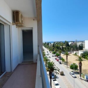 Appartement S+3 vide vue sur mer à Nabeul