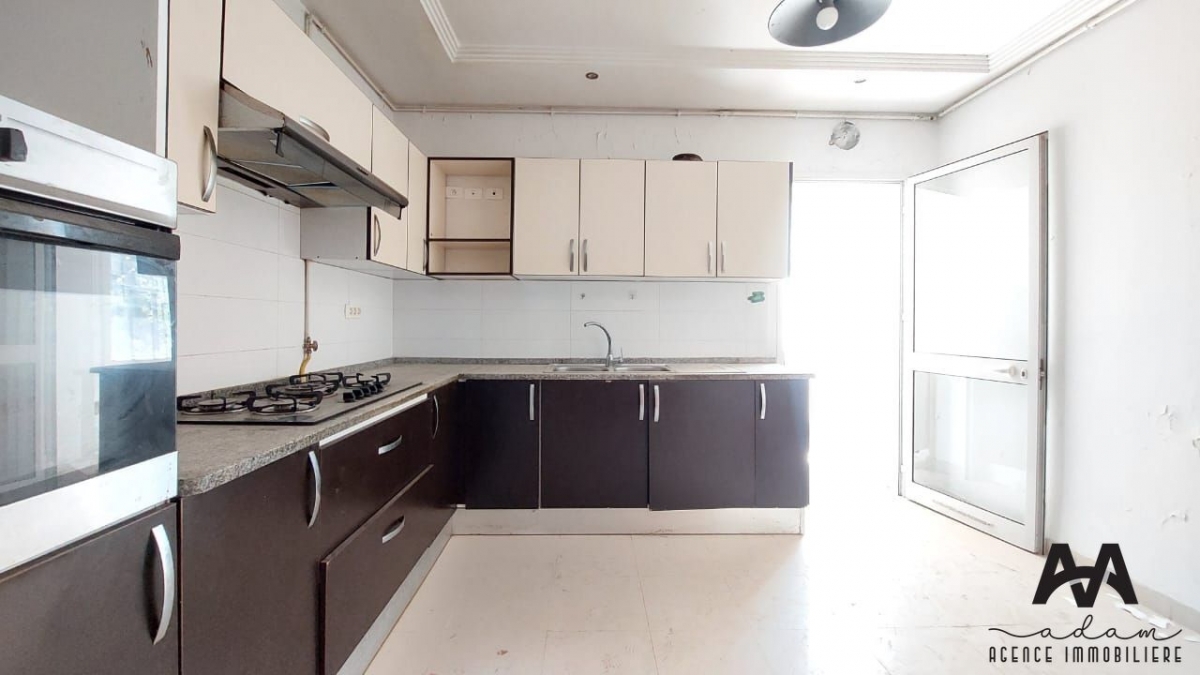 Appartement S+2 de 114m² et jardin de 50m² à Cité el Wafa, Hammamet Nord
